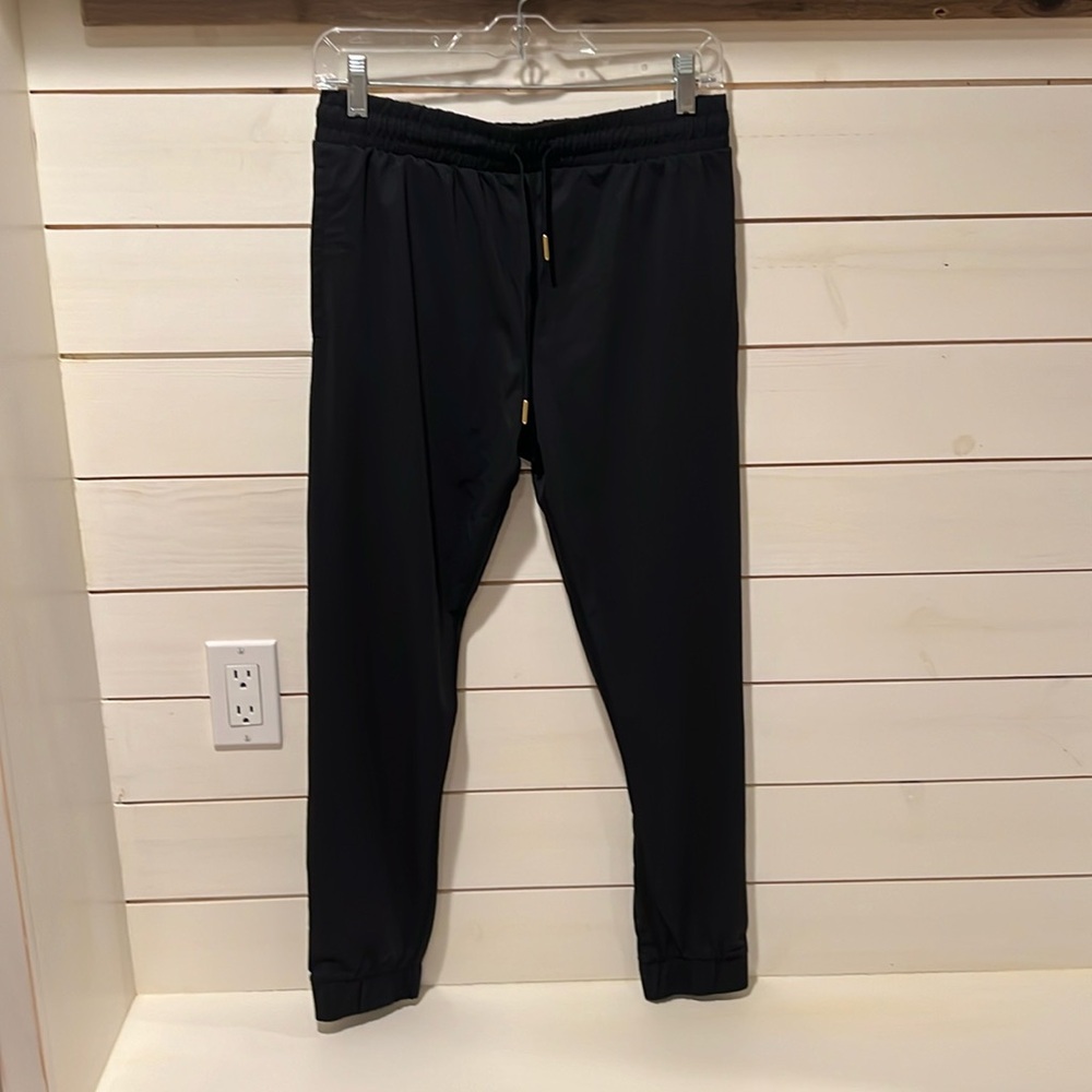 ZYIA Active womens jogger in black, size S